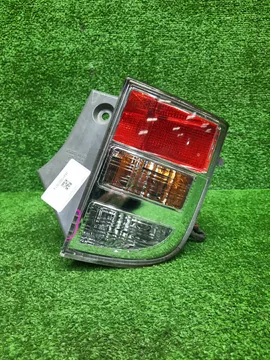 СТОП СИГНАЛ НА TOYOTA ISIS ANM10G