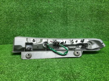 СТОП СИГНАЛ НА TOYOTA ISIS ZGM10G