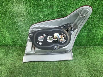 СТОП СИГНАЛ НА TOYOTA COROLLA FIELDER NZE141G