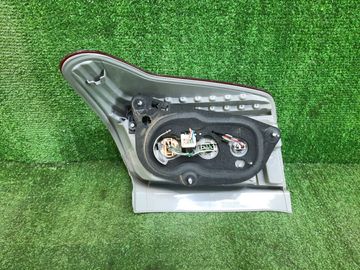 СТОП СИГНАЛ НА TOYOTA COROLLA FIELDER NZE141G