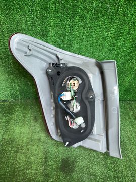 СТОП СИГНАЛ НА TOYOTA COROLLA FIELDER NZE141G