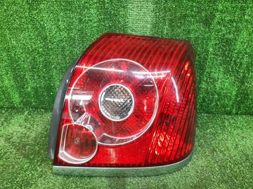 СТОП СИГНАЛ НА TOYOTA AVENSIS AZT251