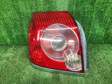 СТОП СИГНАЛ НА TOYOTA AVENSIS AZT251