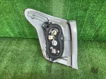 СТОП СИГНАЛ НА TOYOTA COROLLA FIELDER NZE141G