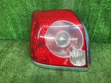 СТОП СИГНАЛ НА TOYOTA AVENSIS AZT251