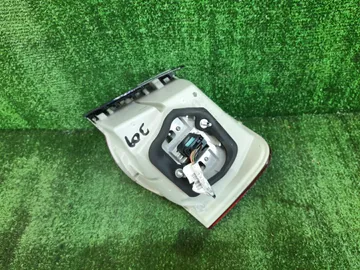 СТОП СИГНАЛ НА VOLKSWAGEN JETTA 1K5