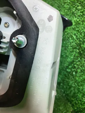 СТОП СИГНАЛ НА VOLKSWAGEN JETTA 1K5