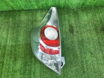 СТОП СИГНАЛ НА TOYOTA AQUA NHP10