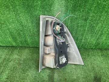 СТОП СИГНАЛ НА TOYOTA COROLLA FIELDER NZE121G