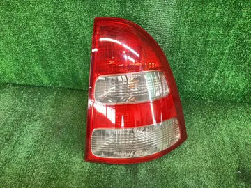 СТОП СИГНАЛ НА TOYOTA COROLLA FIELDER NZE121G