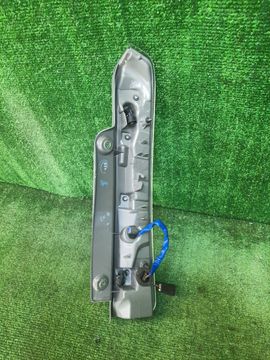 СТОП СИГНАЛ НА TOYOTA ISIS ZNM10