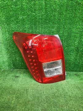 СТОП СИГНАЛ НА TOYOTA FIELDER NZE141