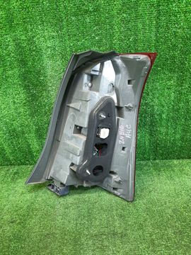 СТОП СИГНАЛ НА TOYOTA WISH ZNE10