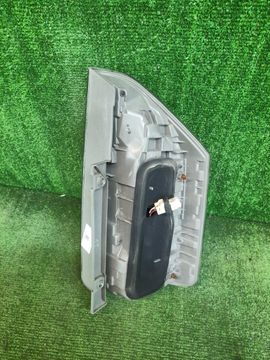 СТОП СИГНАЛ НА TOYOTA VOXY ZRR70G