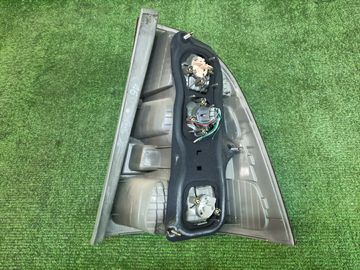 СТОП СИГНАЛ НА TOYOTA COROLLA FIELDER NZE121G