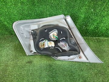 СТОП СИГНАЛ НА TOYOTA COROLLA  AXIO NZE141