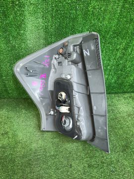 СТОП СИГНАЛ НА TOYOTA PRIUS ALPHA ZVW41W