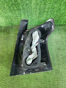 СТОП СИГНАЛ НА TOYOTA AVENSIS AZT251