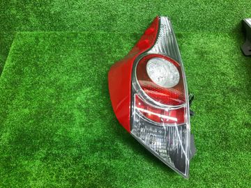 СТОП СИГНАЛ НА TOYOTA AQUA NHP10