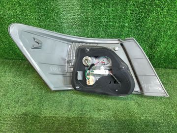 СТОП СИГНАЛ НА TOYOTA PREMIO NZT260