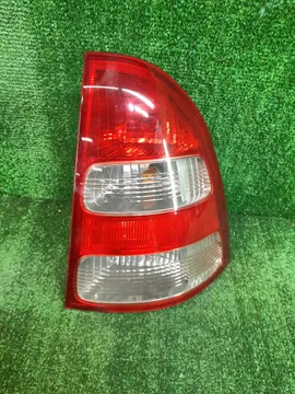 СТОП СИГНАЛ НА TOYOTA COROLLA FIELDER NZE121G