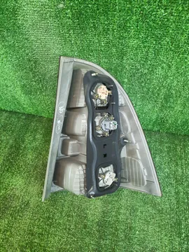 СТОП СИГНАЛ НА TOYOTA COROLLA FIELDER NZE121G