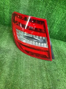 СТОП СИГНАЛ НА MERCEDES-BENZ C-CLASS W204