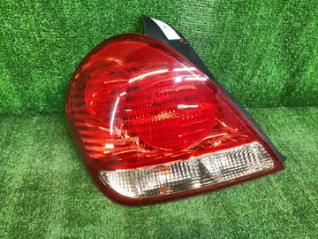 СТОП СИГНАЛ НА NISSAN BLUEBIRD SYLPHY G10