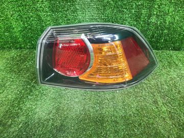 СТОП СИГНАЛ НА MITSUBISHI GALANT FORTIS CY4A