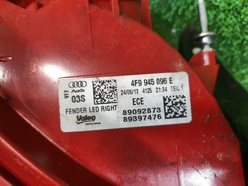 СТОП СИГНАЛ НА AUDI A6 4F2