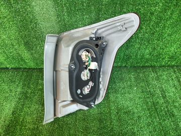 СТОП СИГНАЛ НА TOYOTA COROLLA FIELDER NZE141G