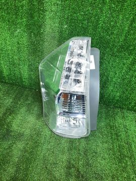 СТОП СИГНАЛ НА TOYOTA PRIUS ALPHA ZVW41W