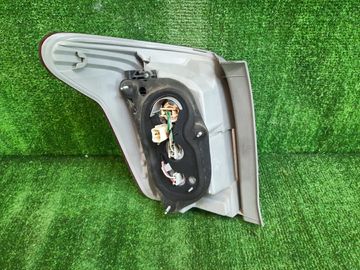 СТОП СИГНАЛ НА TOYOTA COROLLA FIELDER NZE141G