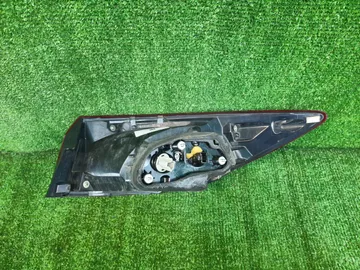 СТОП СИГНАЛ НА MAZDA AXELA BM5AP