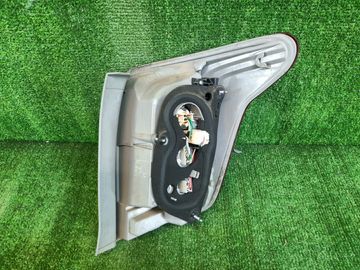 СТОП СИГНАЛ НА TOYOTA COROLLA FIELDER NZE141G