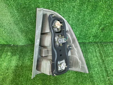 СТОП СИГНАЛ НА TOYOTA COROLLA FIELDER NZE121G