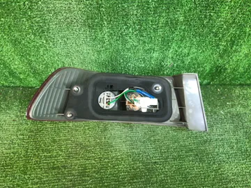 СТОП СИГНАЛ НА TOYOTA CAMRY GRACIA MCV21