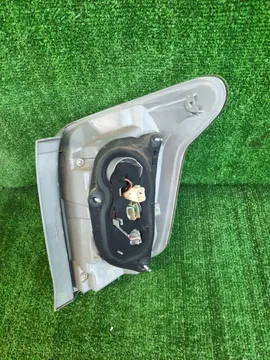 СТОП СИГНАЛ НА TOYOTA COROLLA FIELDER NZE141G