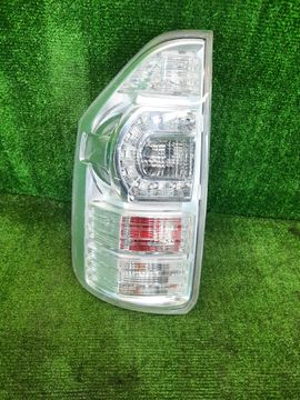 СТОП СИГНАЛ НА TOYOTA VOXY ZRR70