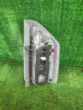 СТОП СИГНАЛ НА TOYOTA VOXY ZRR70