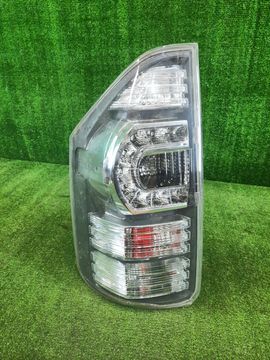 СТОП СИГНАЛ НА TOYOTA VOXY ZRR70