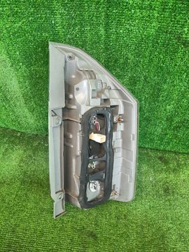 СТОП СИГНАЛ НА TOYOTA VOXY ZRR70