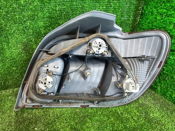 СТОП СИГНАЛ НА TOYOTA VITZ NCP10