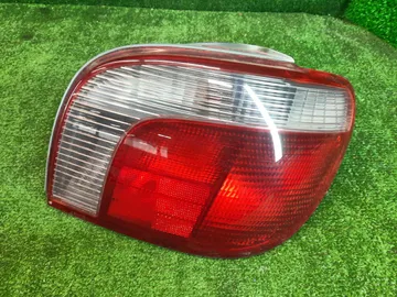 СТОП СИГНАЛ НА TOYOTA VITZ NCP10