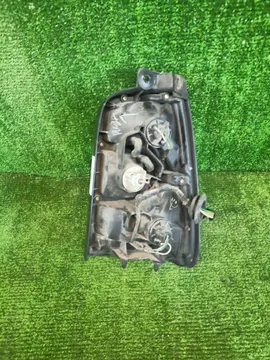 СТОП СИГНАЛ НА TOYOTA COROLLA AE100