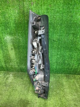 СТОП СИГНАЛ НА TOYOTA VOXY ZRR85G