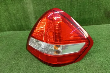 СТОП СИГНАЛ НА NISSAN TIIDA LATIO SC11