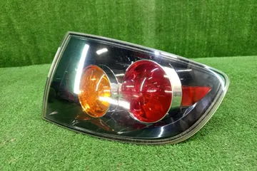 СТОП СИГНАЛ НА MAZDA AXELA BK5P