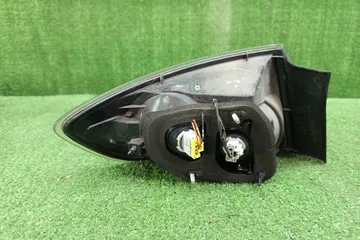 СТОП СИГНАЛ НА MAZDA AXELA BK5P