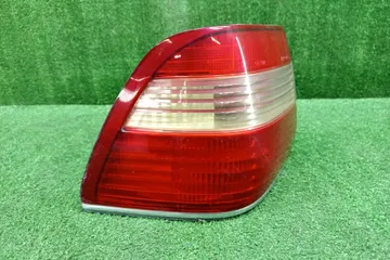 СТОП СИГНАЛ НА TOYOTA CROWN GS151
